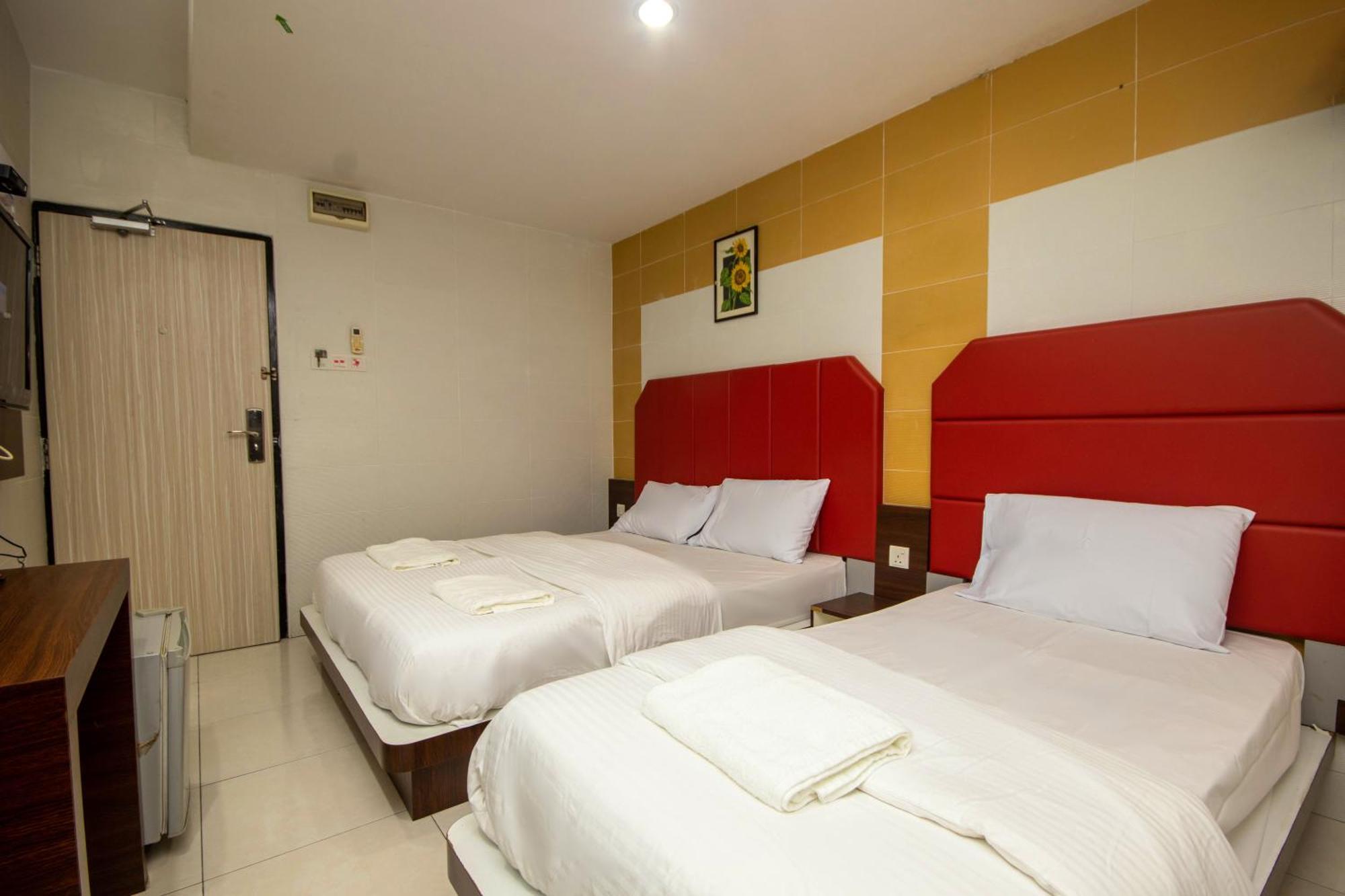 Jq Happy Lumut Hotel Buitenkant foto